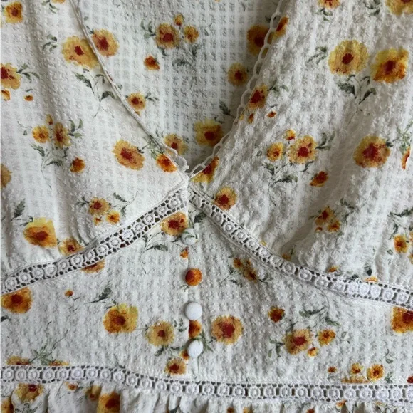 Blu Pepper Floral Peplum Top Women’s Large Cream Yellow Ditsy Print Boho Blouse - Picture 4 of 5